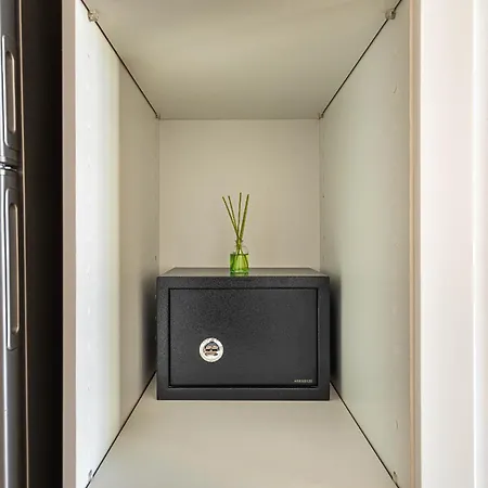 Port Royale Cristianos Holidays * ロスクリスティアーノス