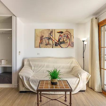 Port Royale Cristianos Holidays Апартаменты