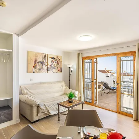 Апартаменты Port Royale Cristianos Holidays