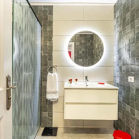 Port Royale Cristianos Holidays Lägenhet *