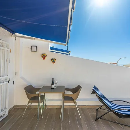 Port Royale Cristianos Holidays Lägenhet *